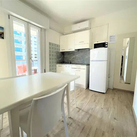 Relaxing Sea View Near The Promenade * ביביונה